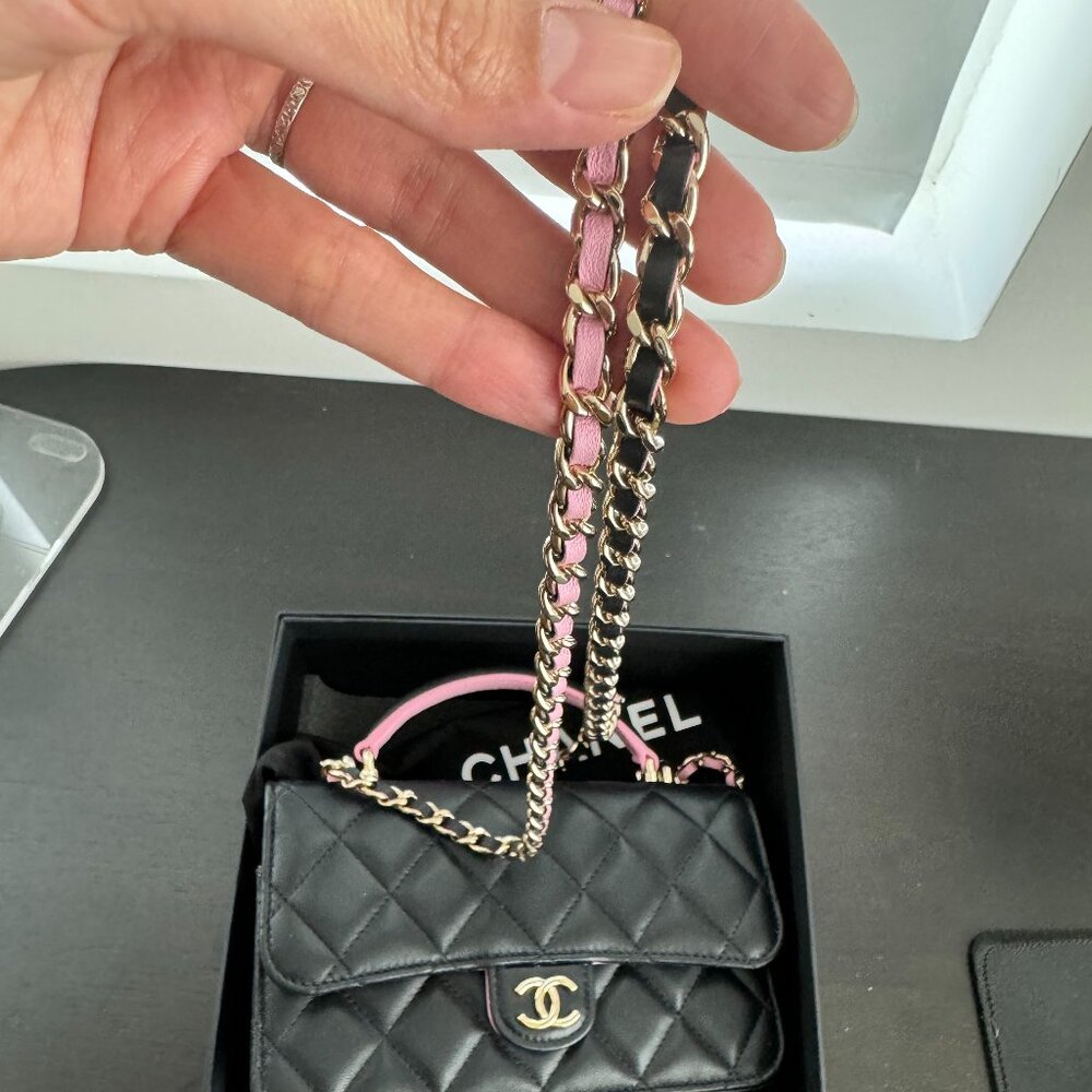Chanel Clutch with Chain - Picture 3 of 9